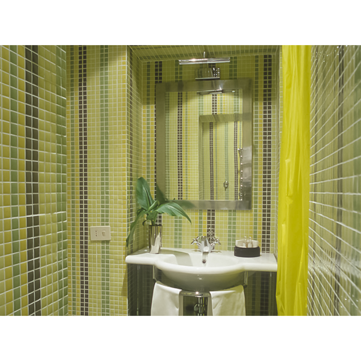 bathroom - green scheme - striped mosaic