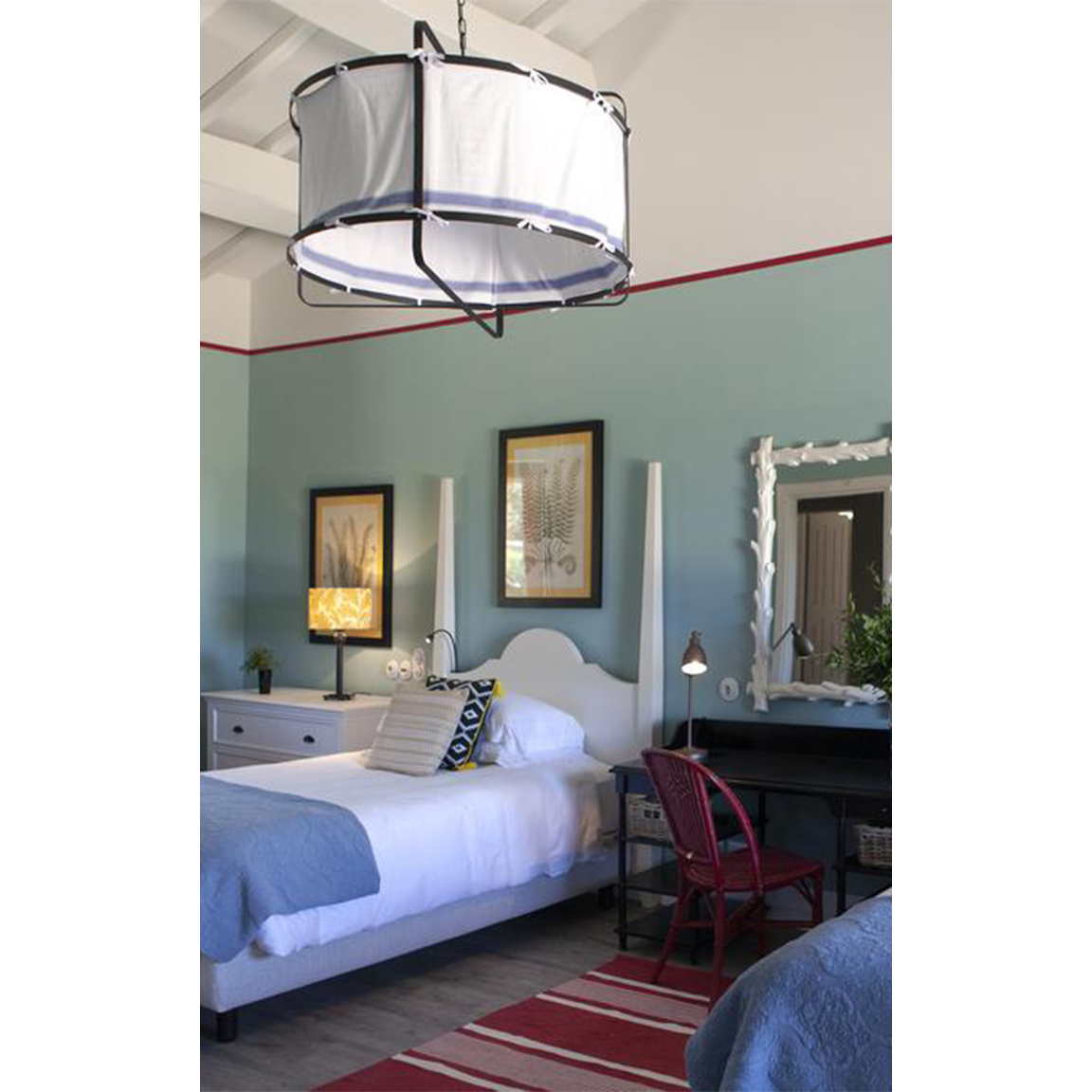 single bed and ceiling lamp